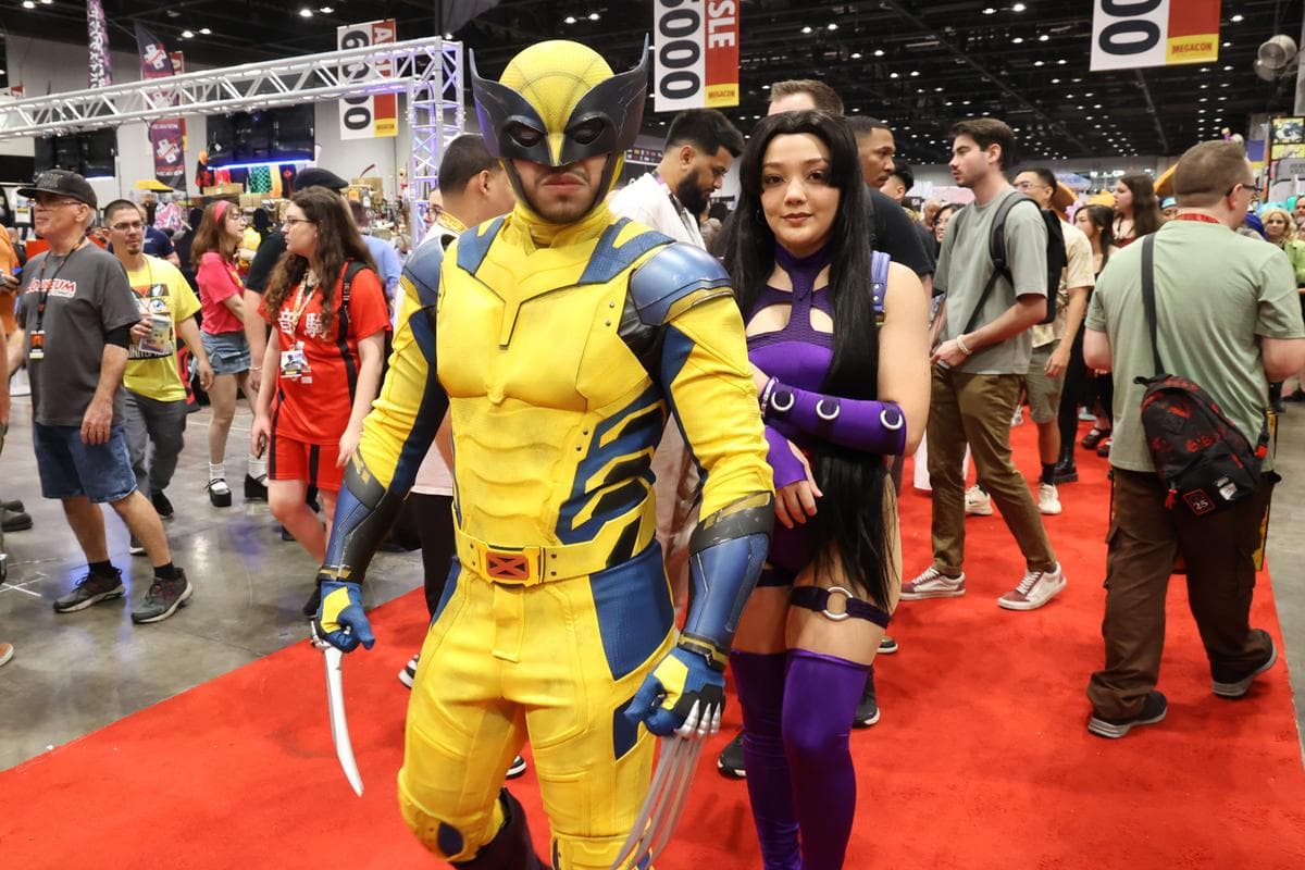 MegaCon fans in costume at the Orange County Convention Center