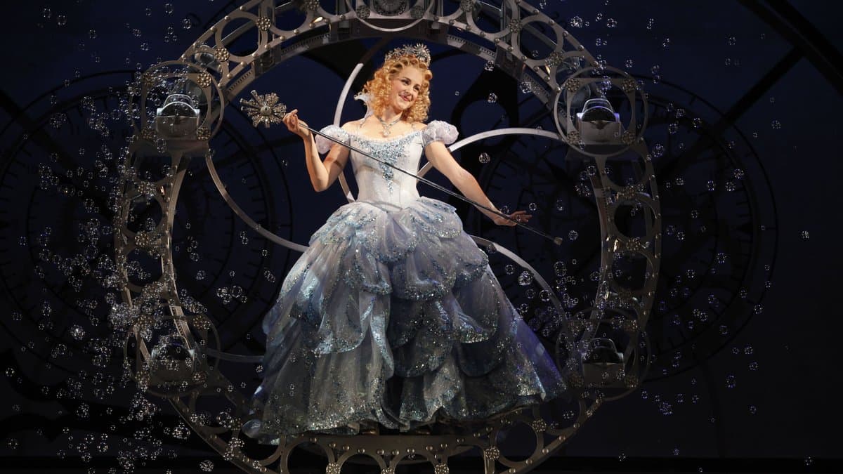 Glinda descends in her bubble — the magic you just witnessed at Dr. Phillips